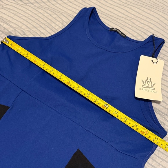 Yoga tank top - Picture 11 of 14